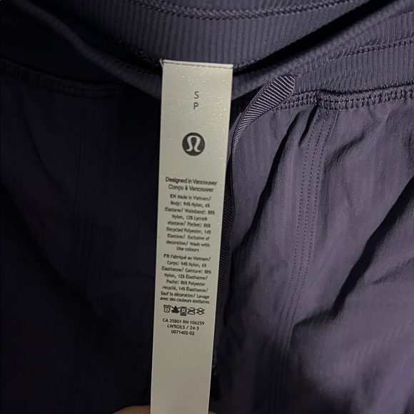 NWOT - Lululemon Dance Studio Relaxed-Fit MR Cargo Pant Nightfall - Size S - Picture 3 of 4